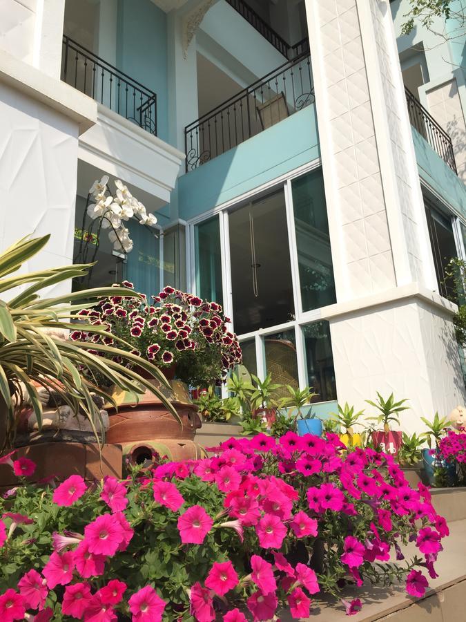 Crystal Nongkhai Hotel Nong Khai Exterior photo
